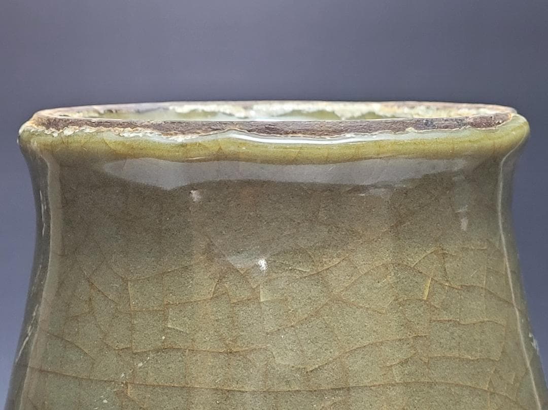 青磁 花瓶 宋元時代 高さ約27.2cm