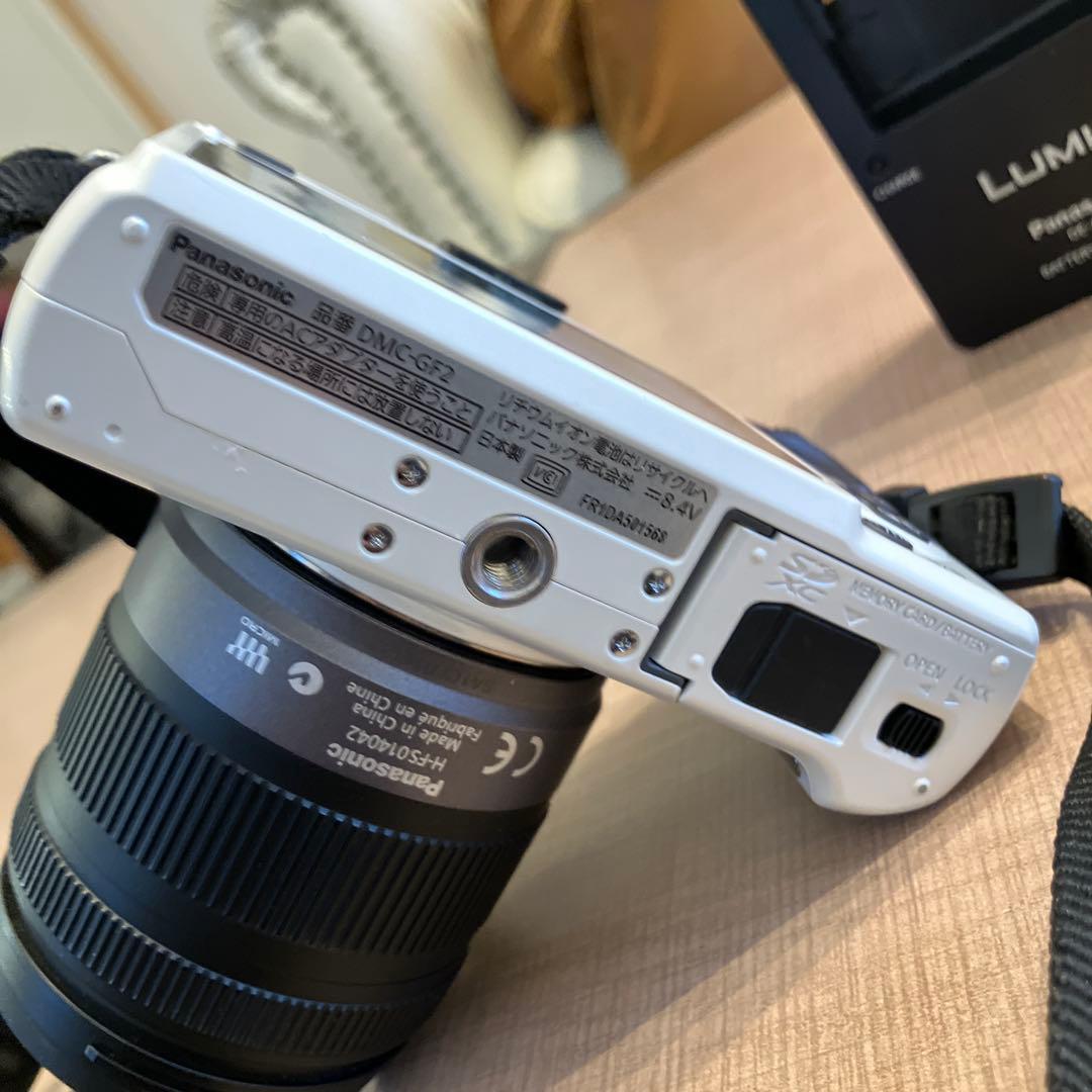 Panasonic パナソニック　DMC-GF2 LUMIX デジタルカメラ