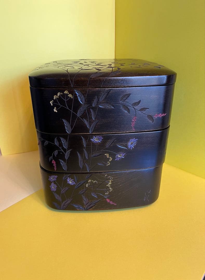 川添日記　重箱　草木彫　漆器