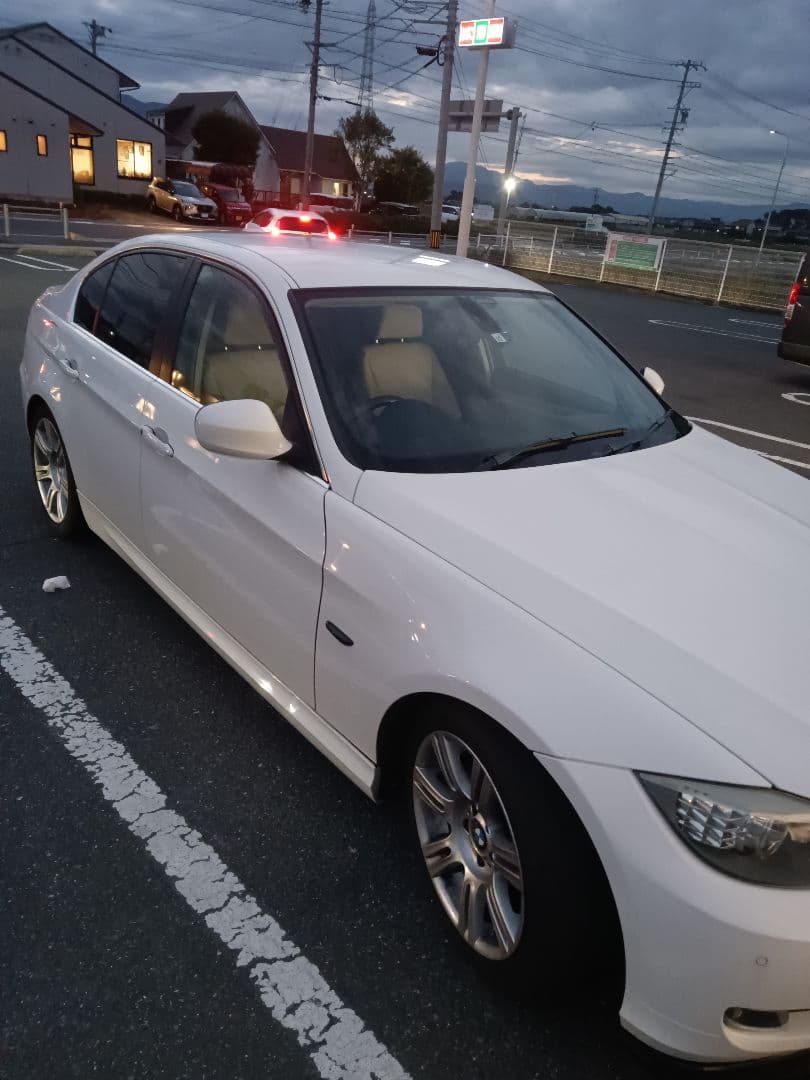 最終価格　BMW 320i　長ーい車検付　2011年高年式　激安早い者勝ち