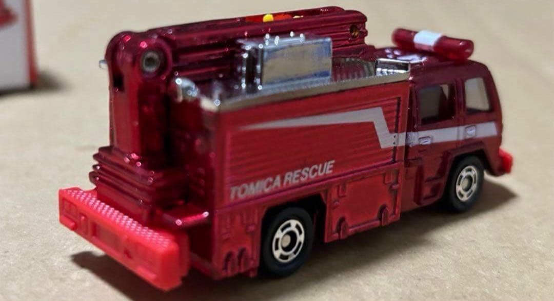 非売品 トミカ レスキュー 工作車 真空レッド
