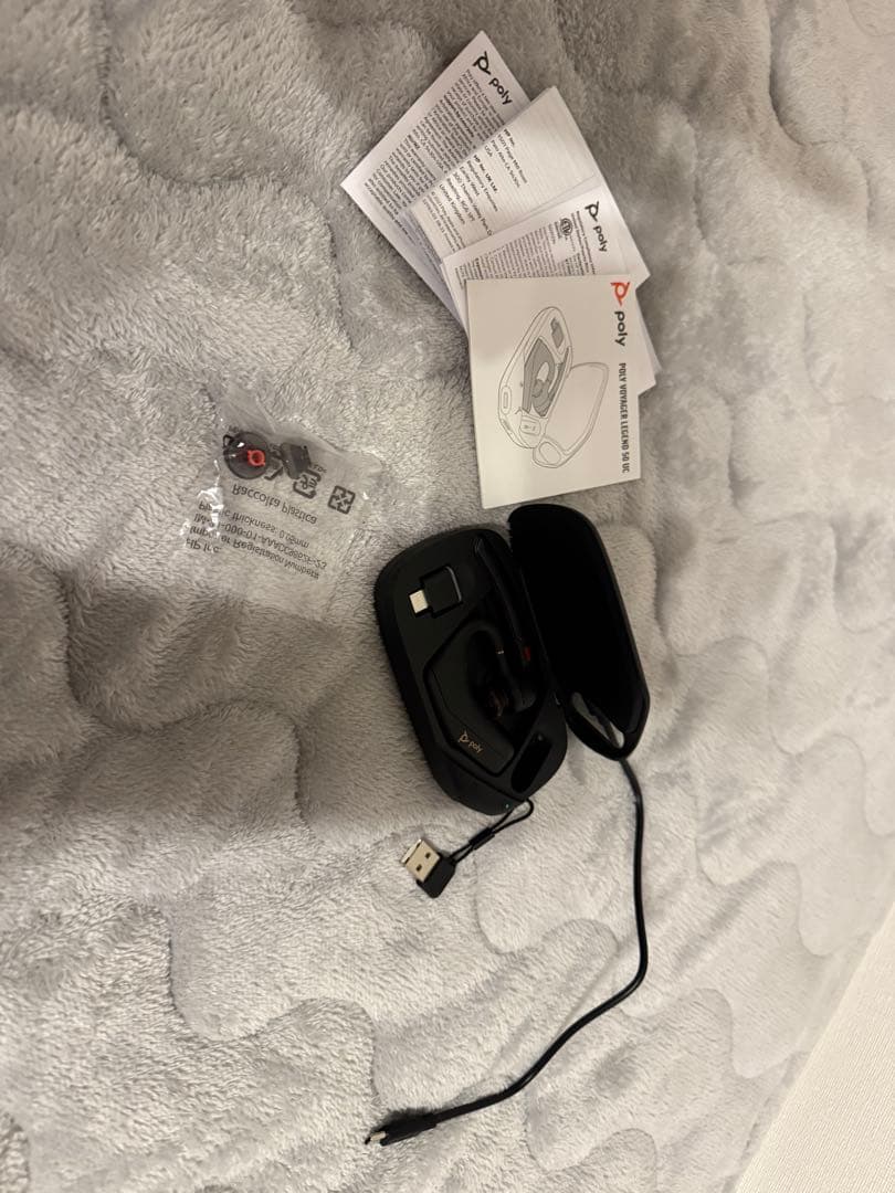 Poly Voyager Legend 50RTL ワイヤレスイヤホン