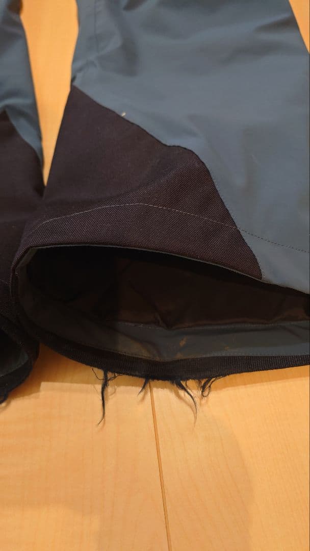 SALOMON　サロモン　スキーウェア　パンツ(サスペンダー付き)ブルーSサイズ