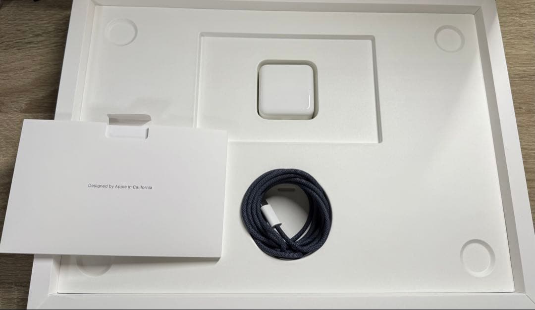 【mmdw】MacBook Air M2 256GB バッテリー100%