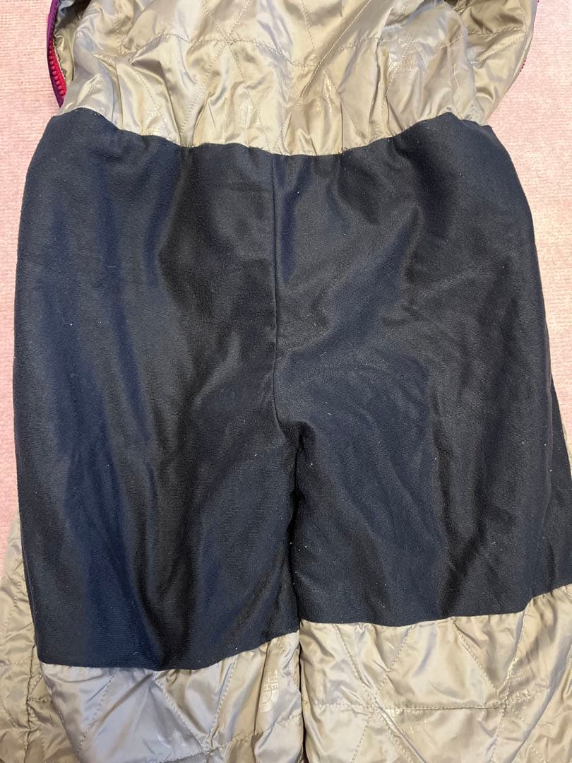 THE NORTH FACE 子ども用 ジャンプスーツ 紫/ピンク