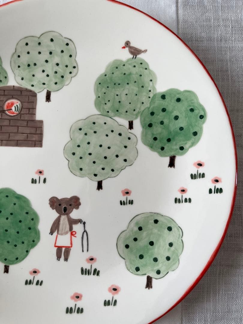 スドウピウ　絵付けの皿　一点物　くま