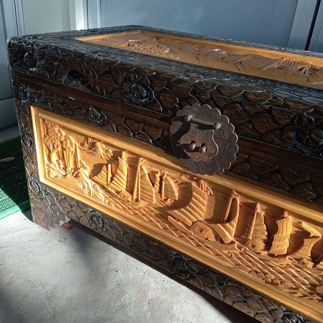 木彫のローチェスト　箱　アジアン