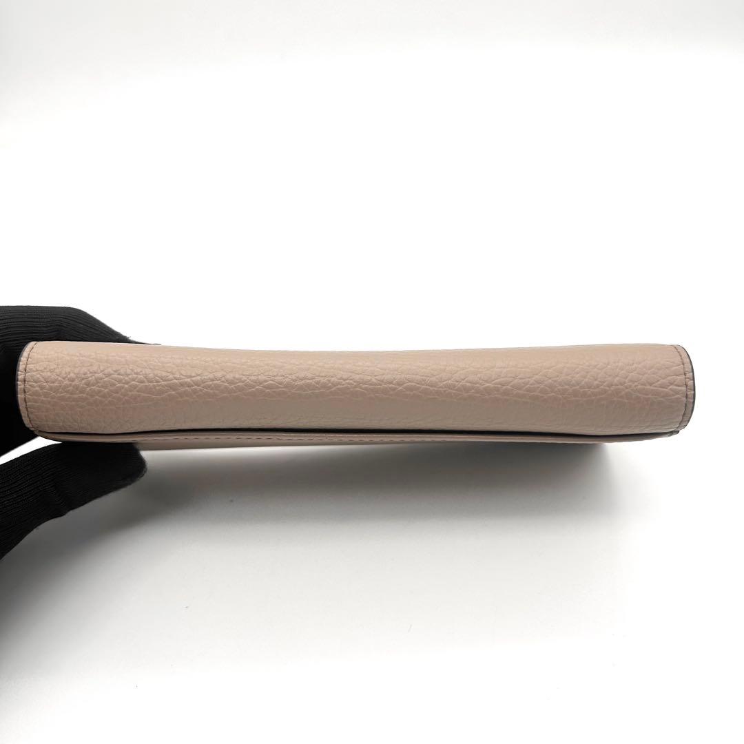 未使用級　FURLA　フルラ　長財布　レザー　アーチロゴ　ソフィア