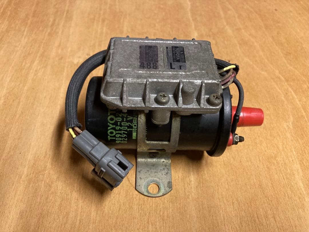 トヨタ 純正 イグナイター イグニッションコイル 130クラウン