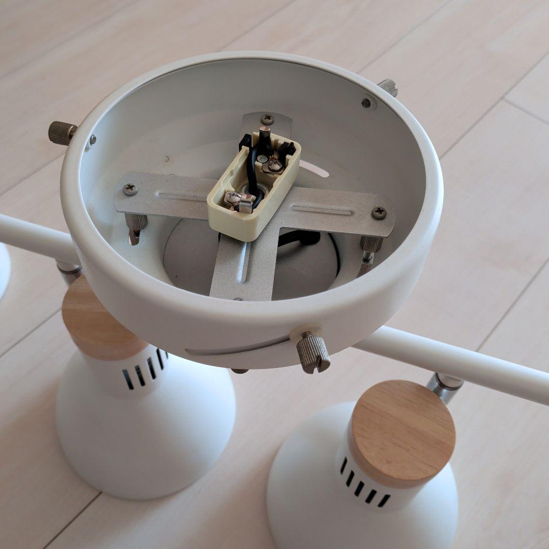 ホワイト 4灯シーリングライト 木目