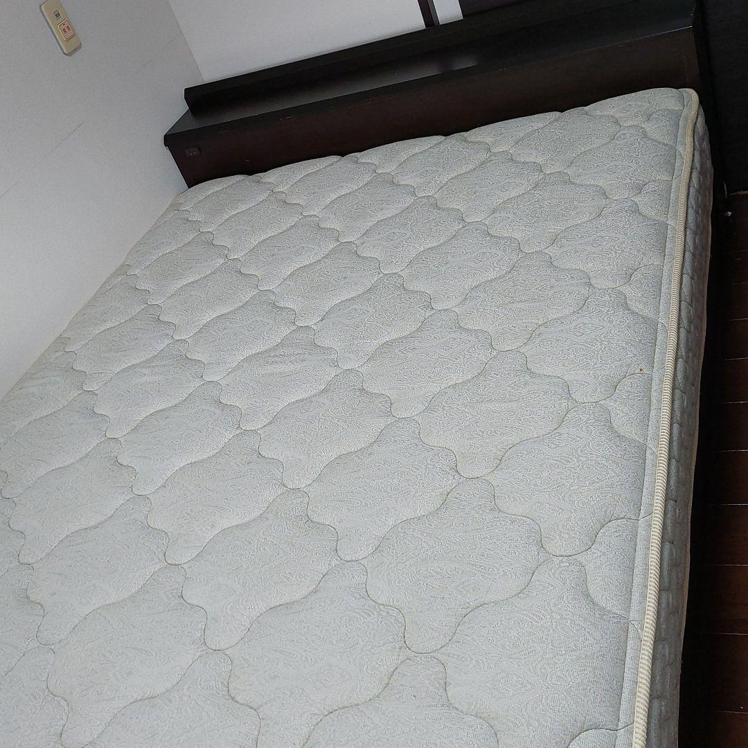 フランスベッド　ダブル　マットレス＆フレーム（引出しタイプ、コンセント付）