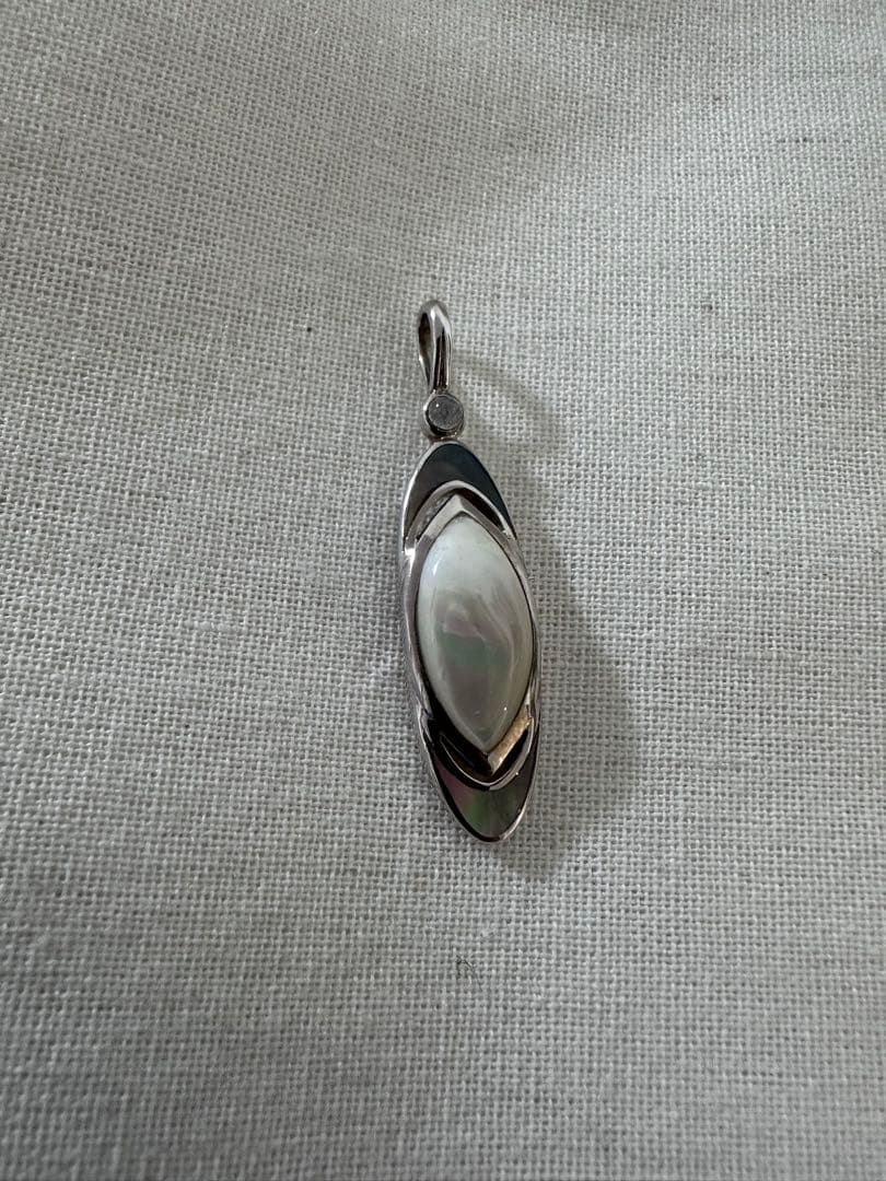 agete アガット　シルバーシェルチャーム　夜光貝　黒蝶貝　販売証明書＆箱付き