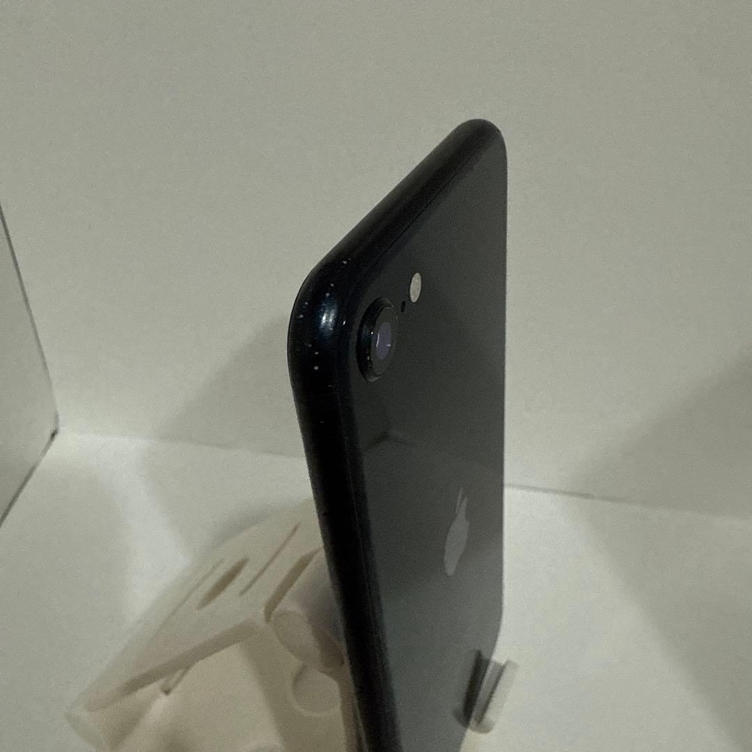iPhoneSE 第3世代 64GB ブラック simフリー
