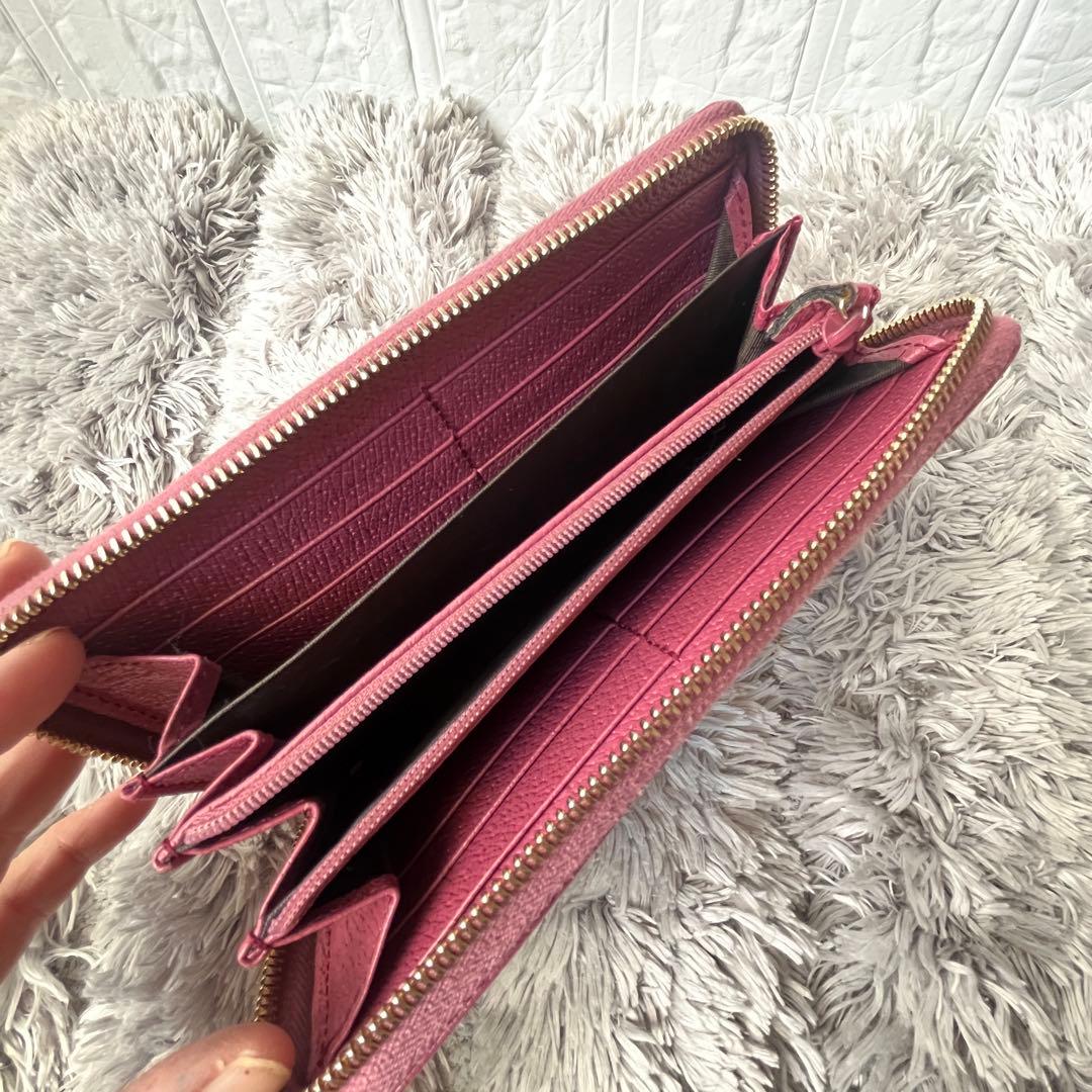 良品✨GUCCI ラウンドジップ　GGキャンバス ラパープル　長財布　ロゴ金具