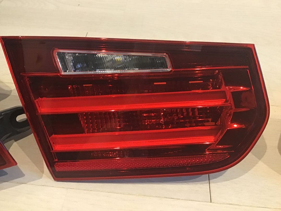 ⭐️BMW F30純正テールライト前期　1台分セット(LEDバルブ付)⭐️