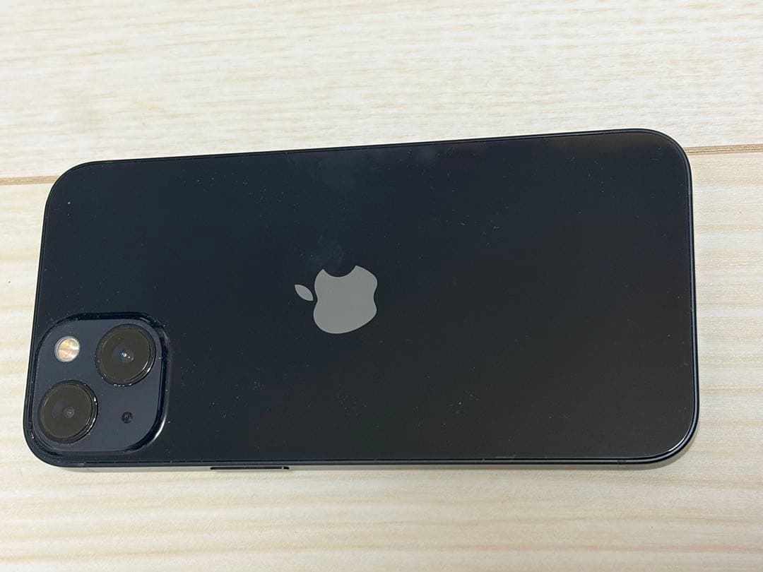 ￼【美品】iPhone13 128G ブラック おまけ付き　ケース付