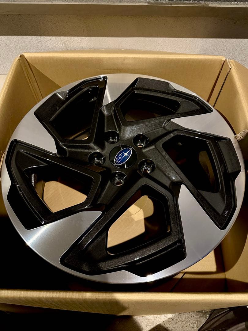 【値下げ】クロストレック純正18インチホイール4本セット