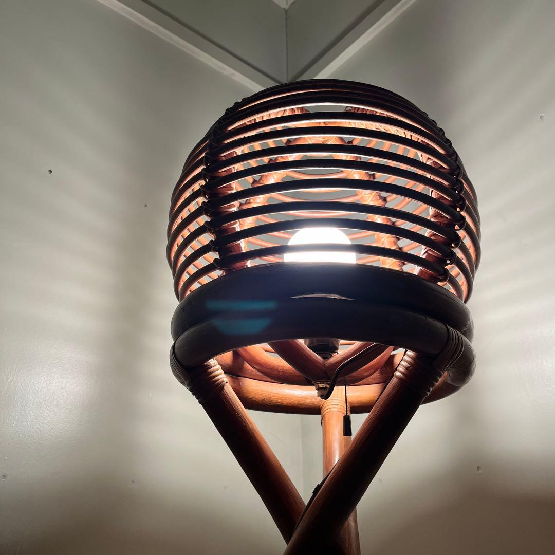 古家具 ビンテージ品◾️籐ラタンフレーム 間接照明 フロアライト/ フロアスタンド