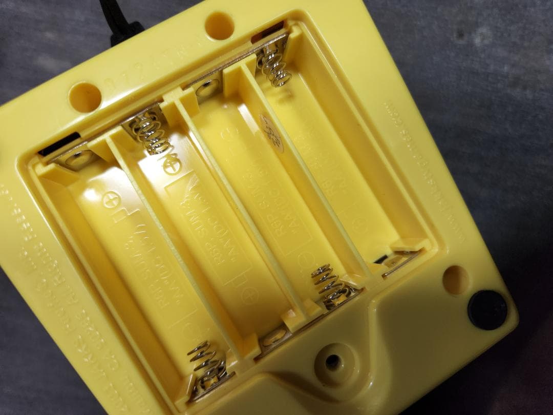 【未使用品】スポンジボブ　TVゲーム（外国製）レトロゲーム風