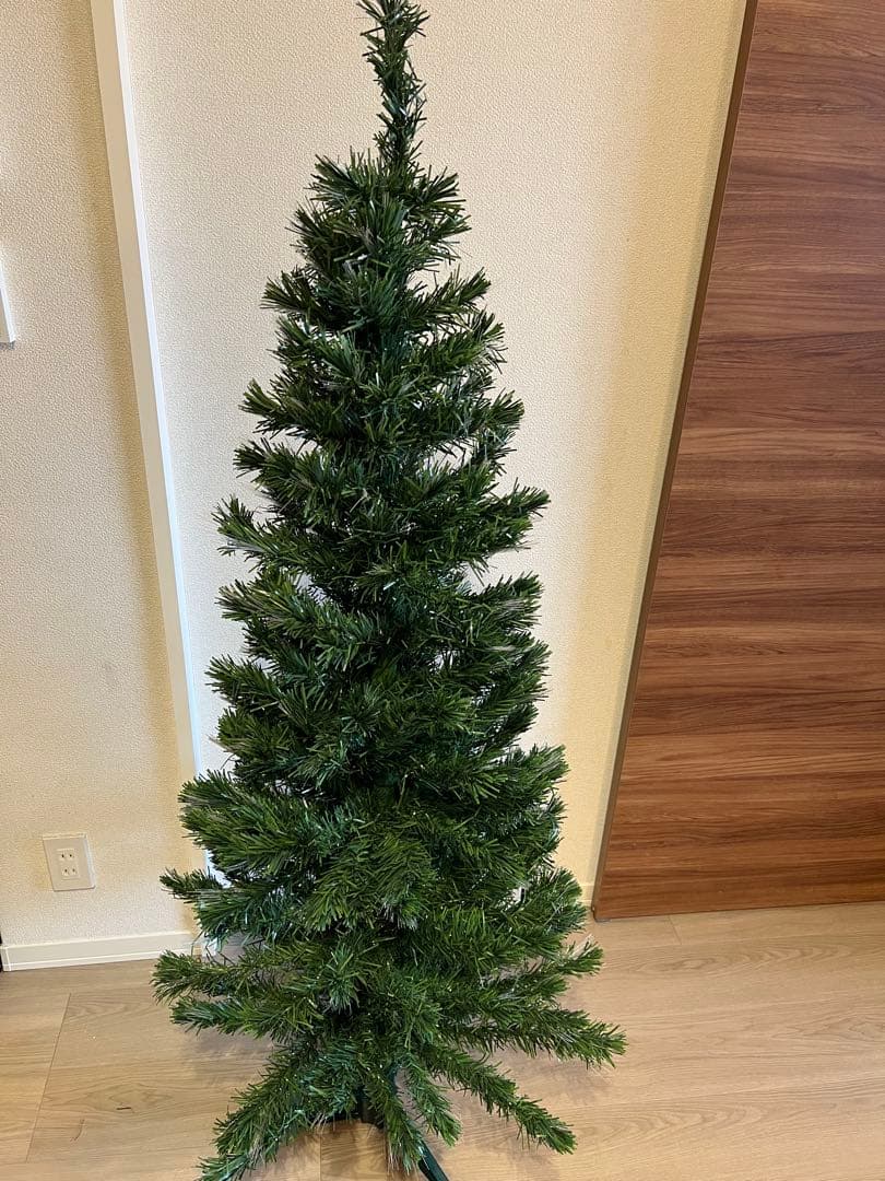 カラフルなクリスマスツリー