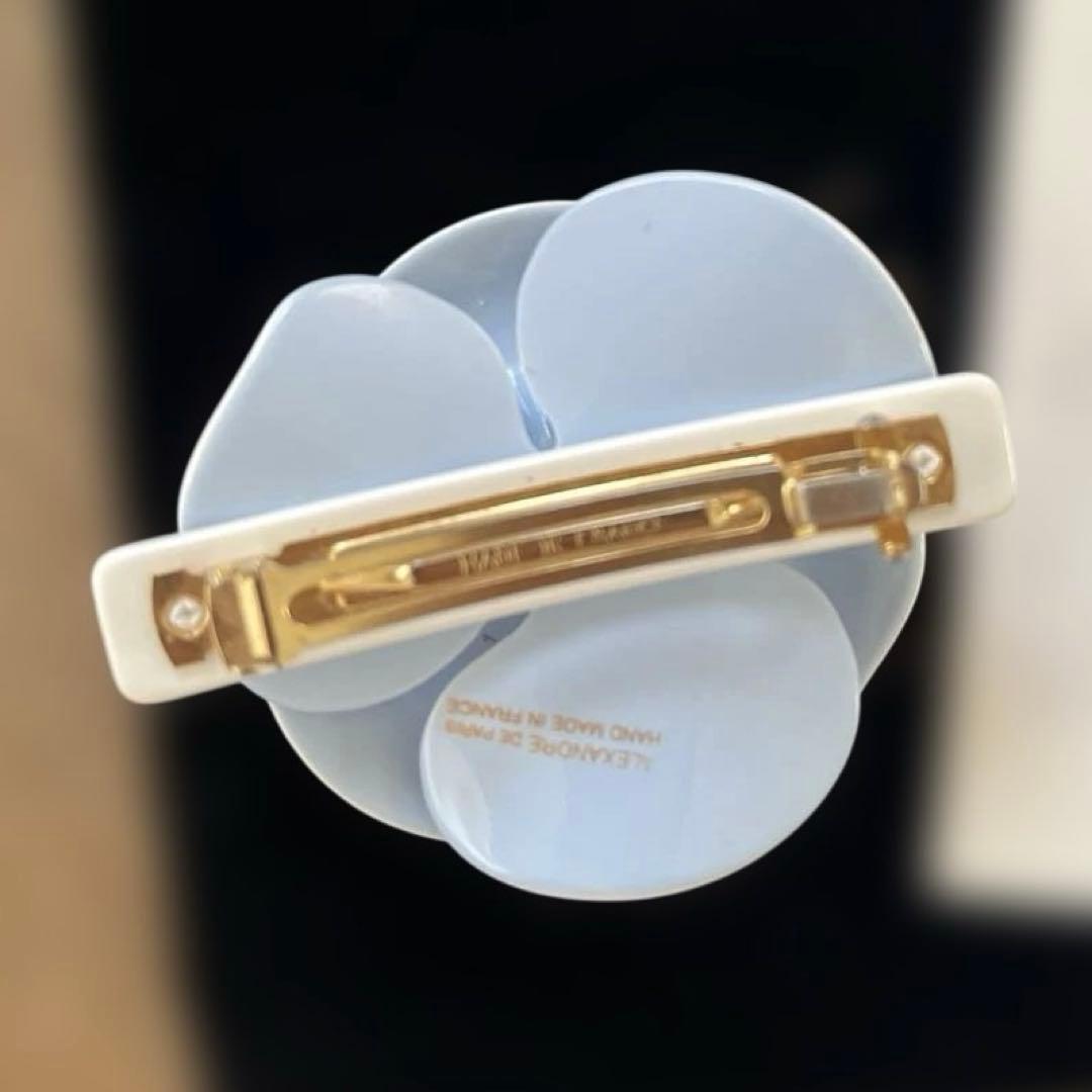 宇*な様 アレクサンドルドゥパリ　カメリア　パール　バレッタ