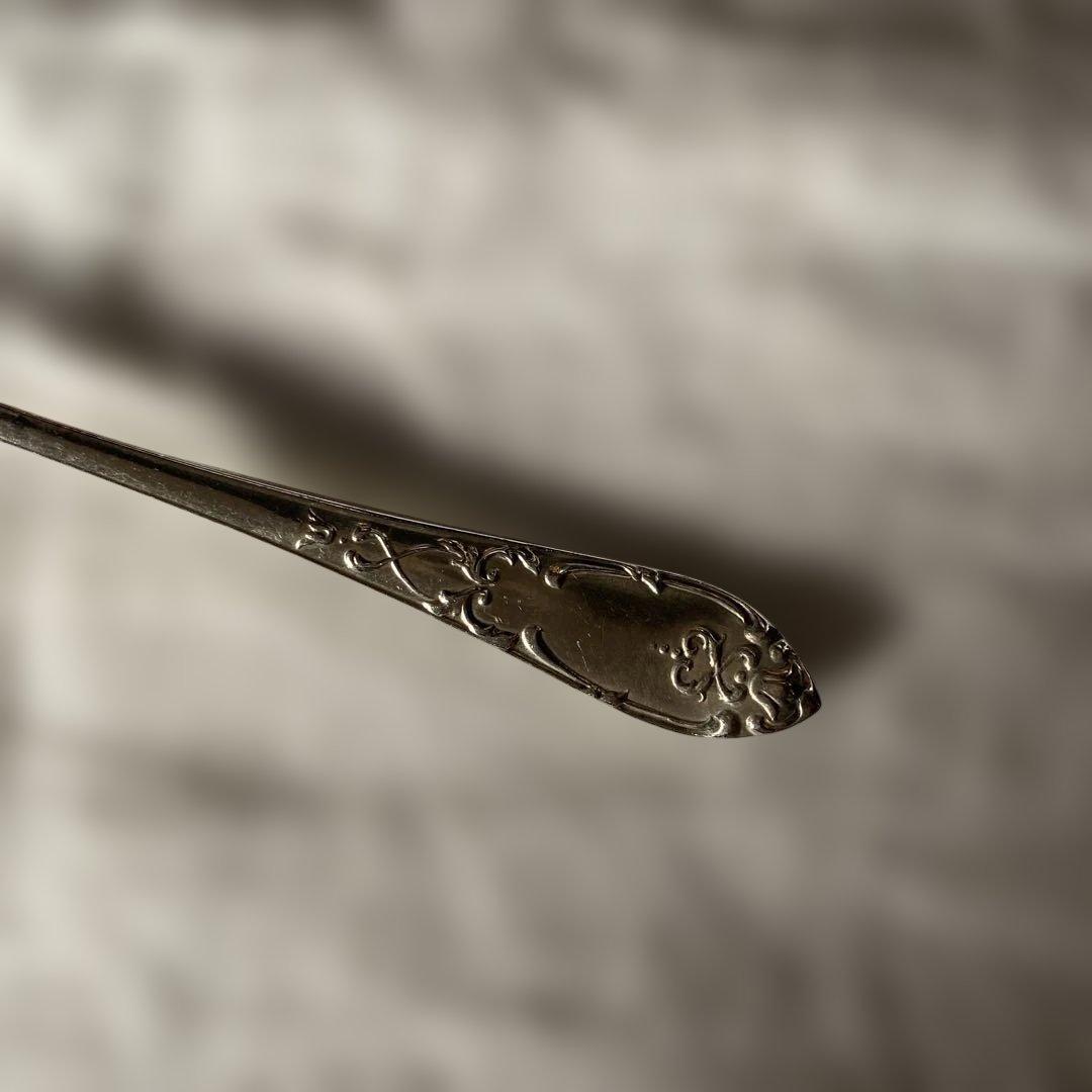 イギリスアンティーク　小さなスプーン　スターリンシルバー製