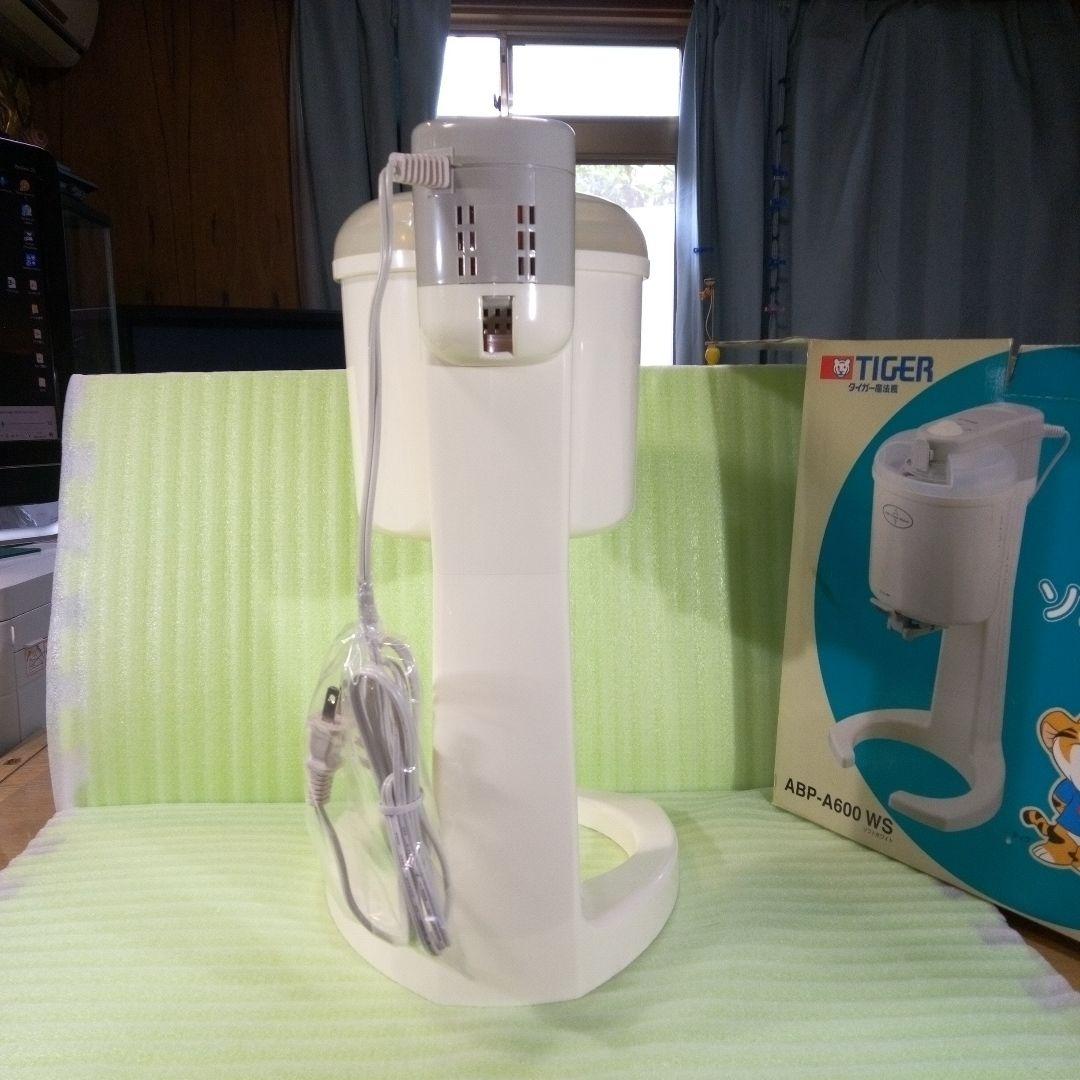 タイガー　ソフトクリームメーカー　ABP-A600WS　ソフトホワイト　レア