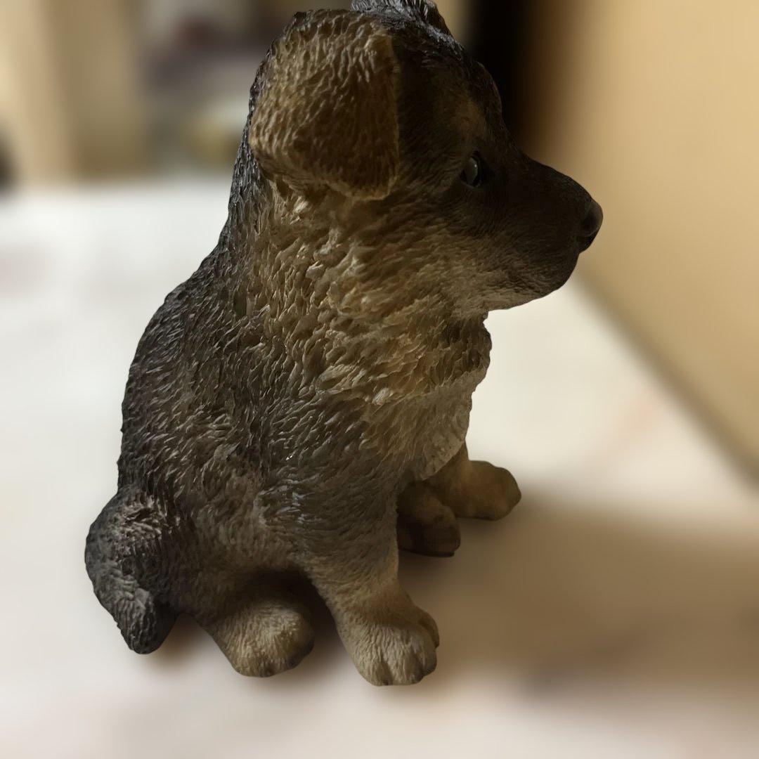 リアル犬の樹脂製置物 中型