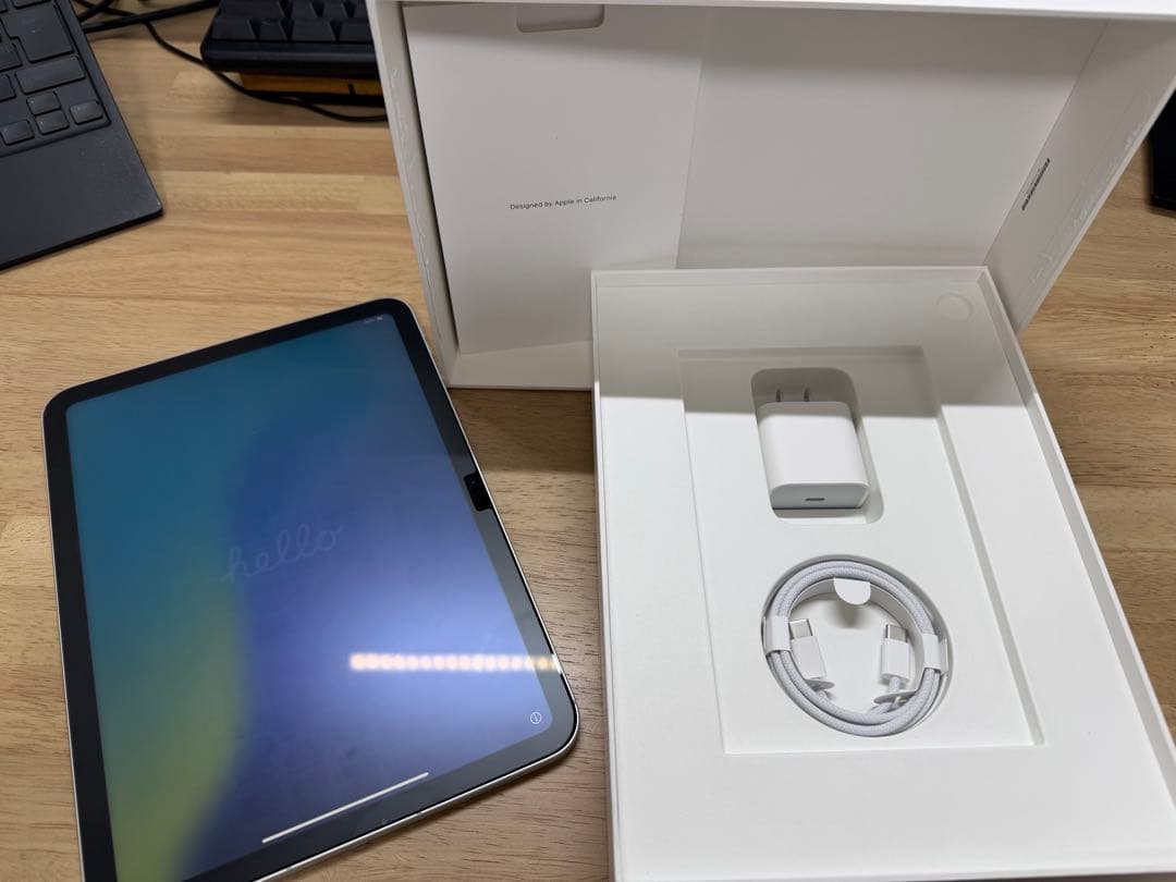 最新 IPad 第11世代 128GB Cellular キーボード付 A16