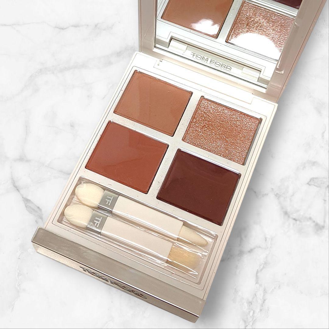 TOM FORD ソレイユアイカラークォード　シャレーミンク /01SN