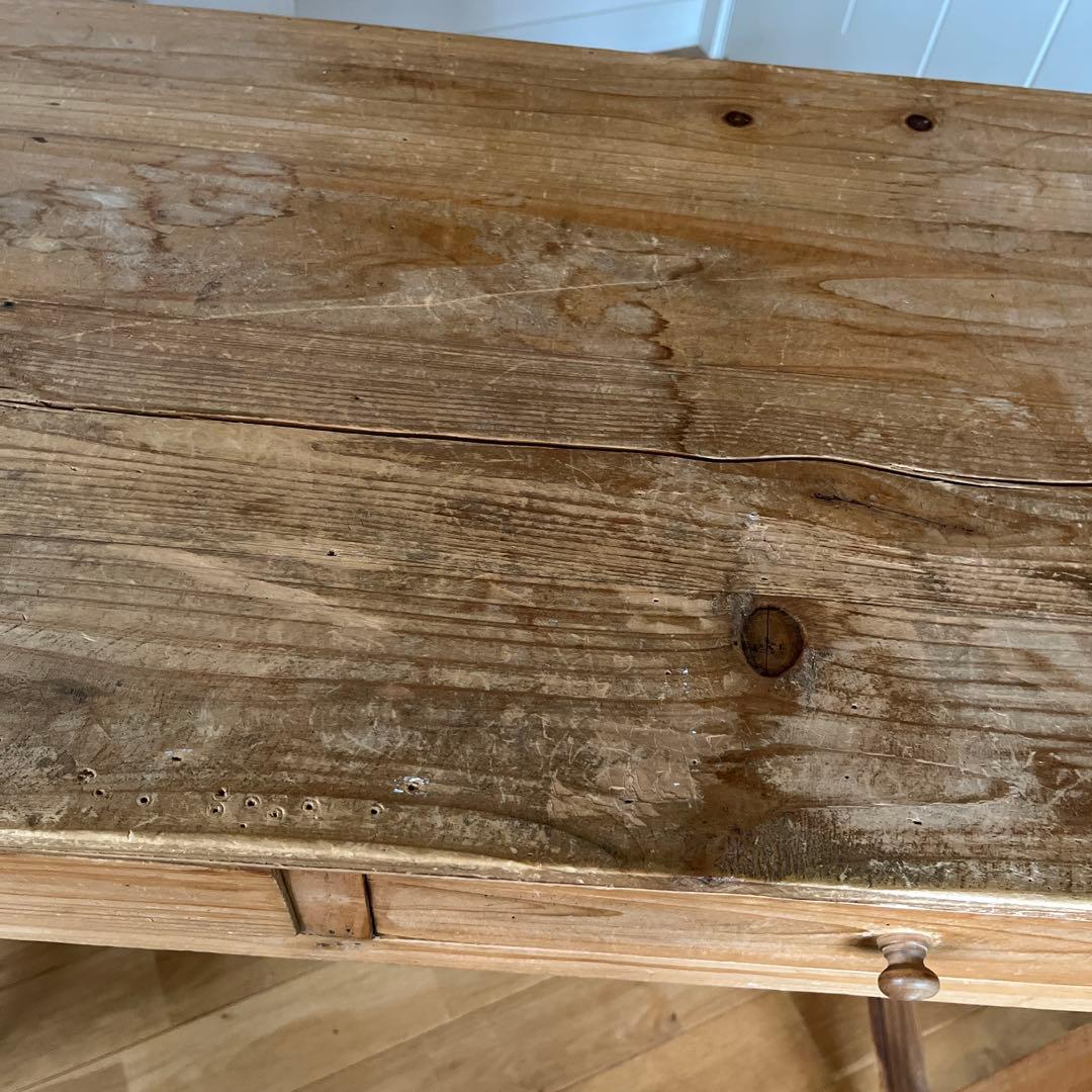 アンティーク風テーブル