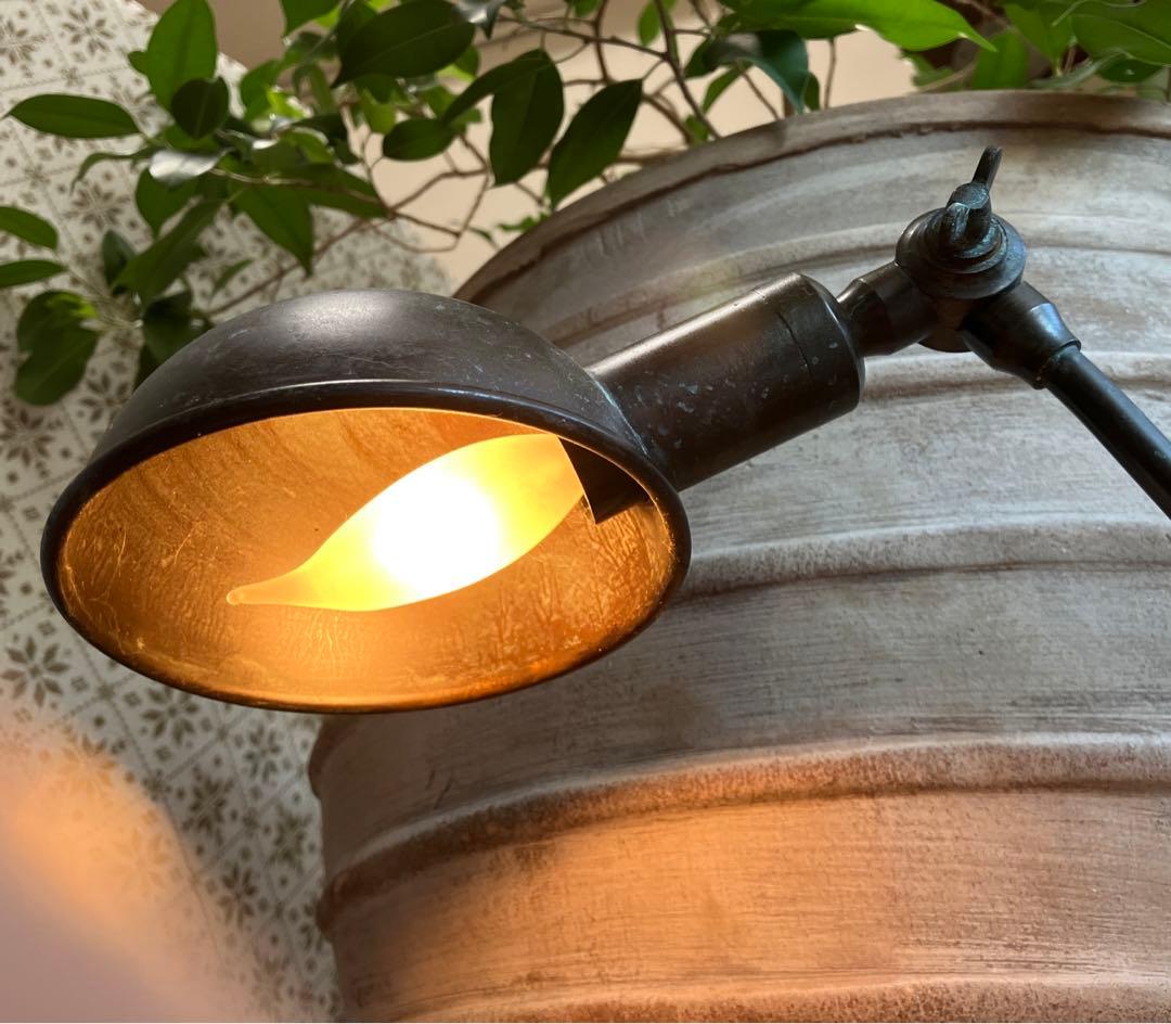 アンティーク　テーブルランプ　ベルギー