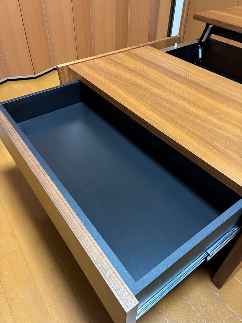 「トーノ・レック」　リビングテーブル