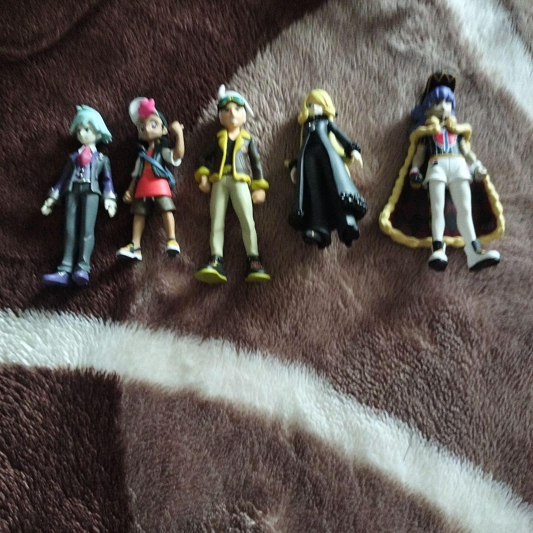 モンコレポケットモンスター まとめ売り　98体とモンスーボール2個