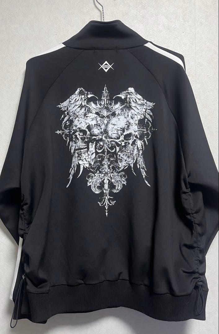 レフレム ジャージ