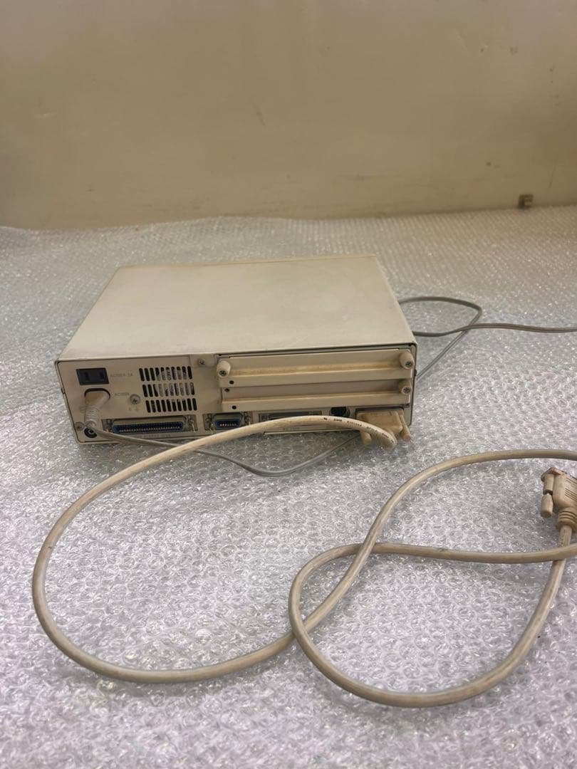 NEC PC-9801US 3.5インチFD版 通電確認のみ