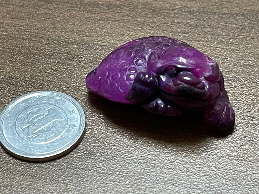 超レア　スギライト　石　半透明　手彫り　神話の生き物