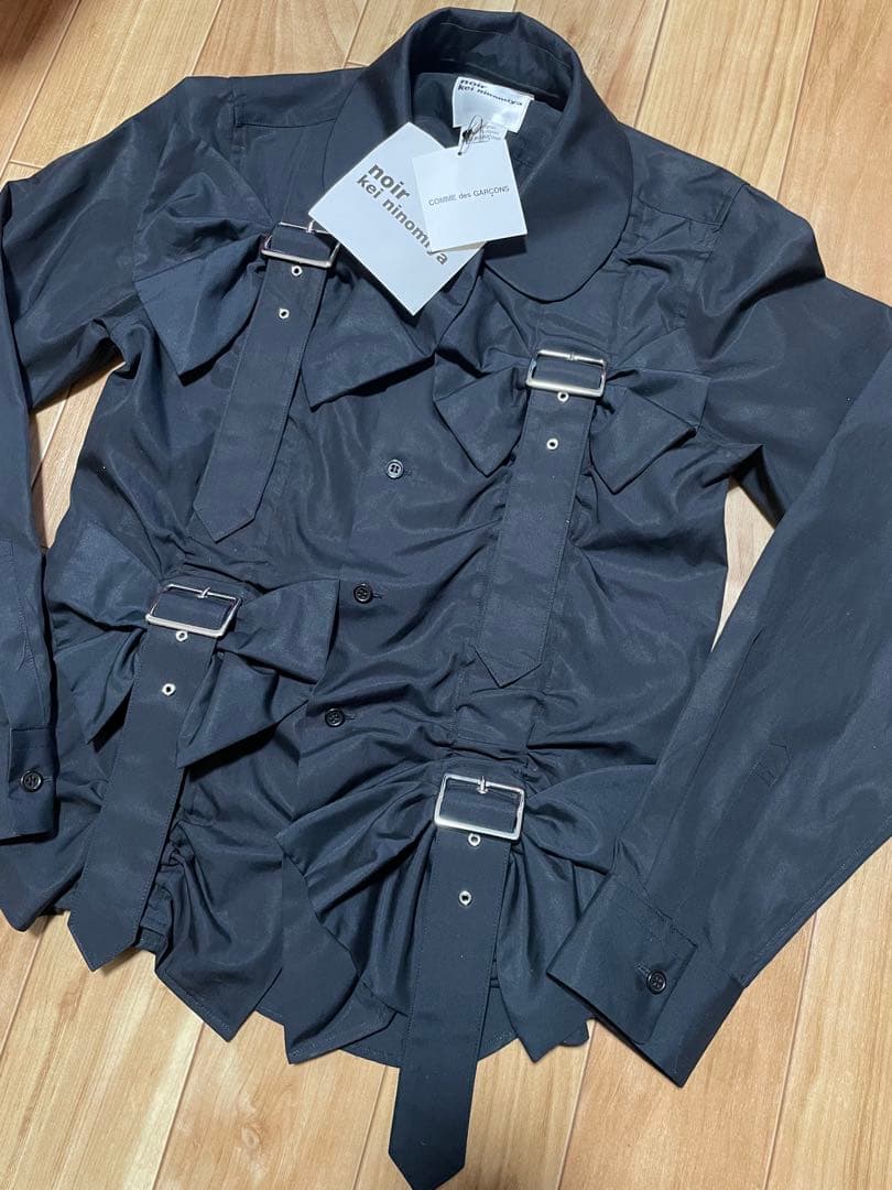 ノワール　ケイニノミヤ　リボン　ベルトブラウス　新品未使用