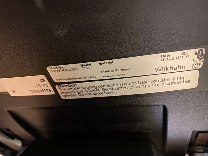 ウィルクハーン  ON  175/71  本革　中古