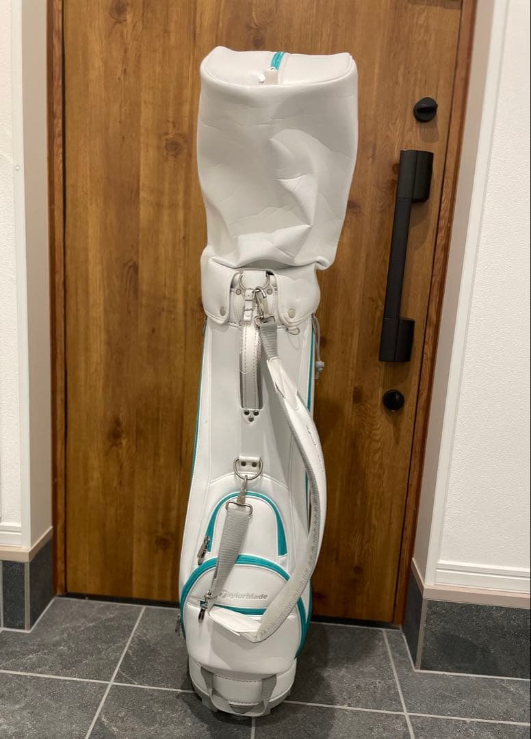 ⭐︎ryu-pichi⭐︎　テーラーメイドゴルフバッグ白レディース