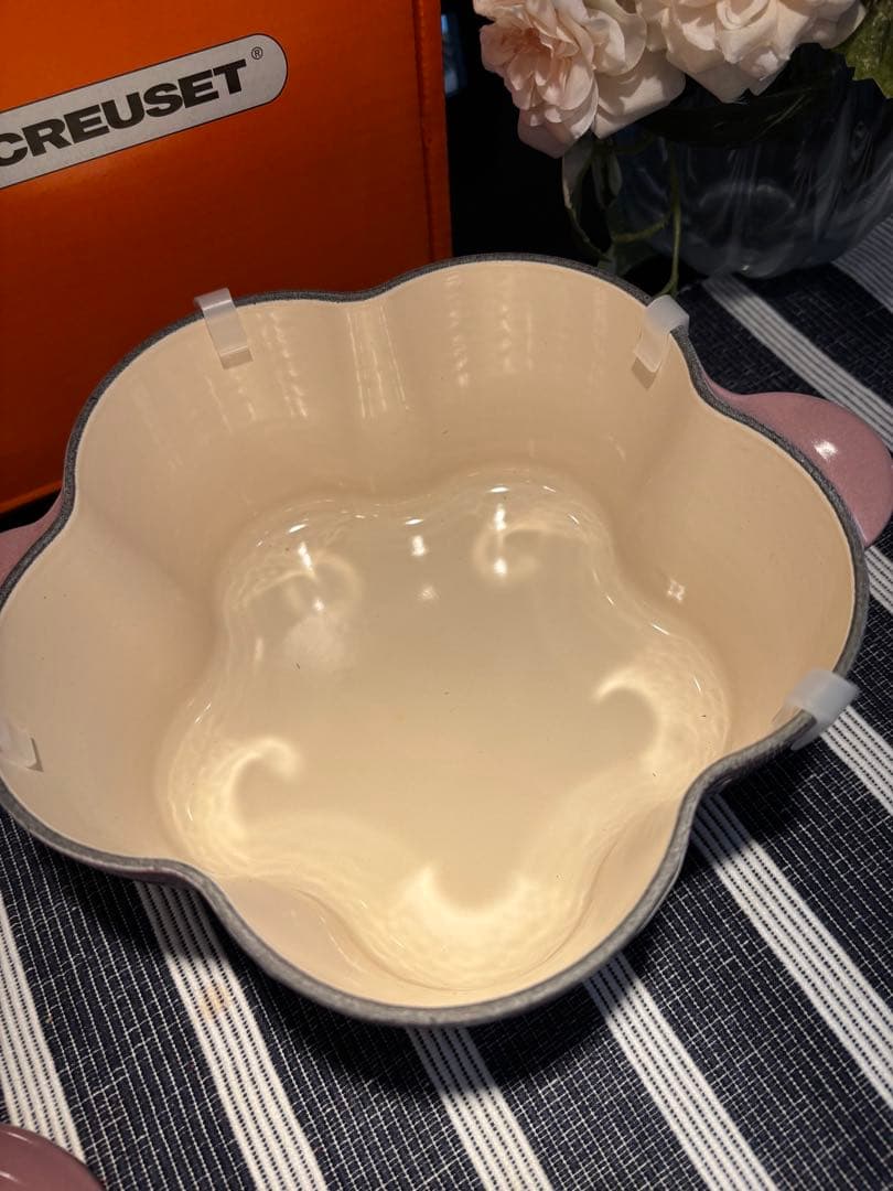 LE CREUSET ル・クルーゼ　ココットフルール　モーヴピンク　20cm