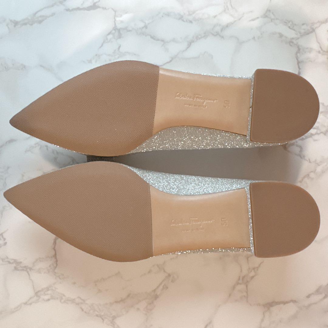 【新品未使用】フェラガモ ラメフラットパンプス