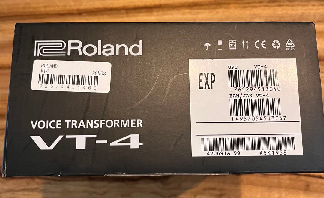 Roland AIRA / VT-4 ボーカル・エフェクター【ケーブル付き】