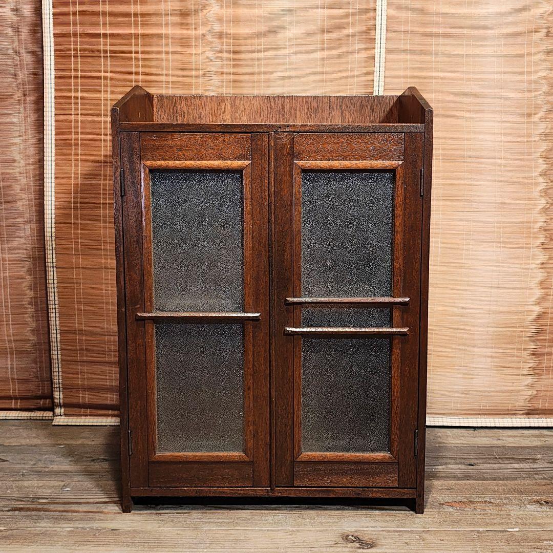 ガラス扉の棚　食器棚　本棚　昭和レトロ　古家具