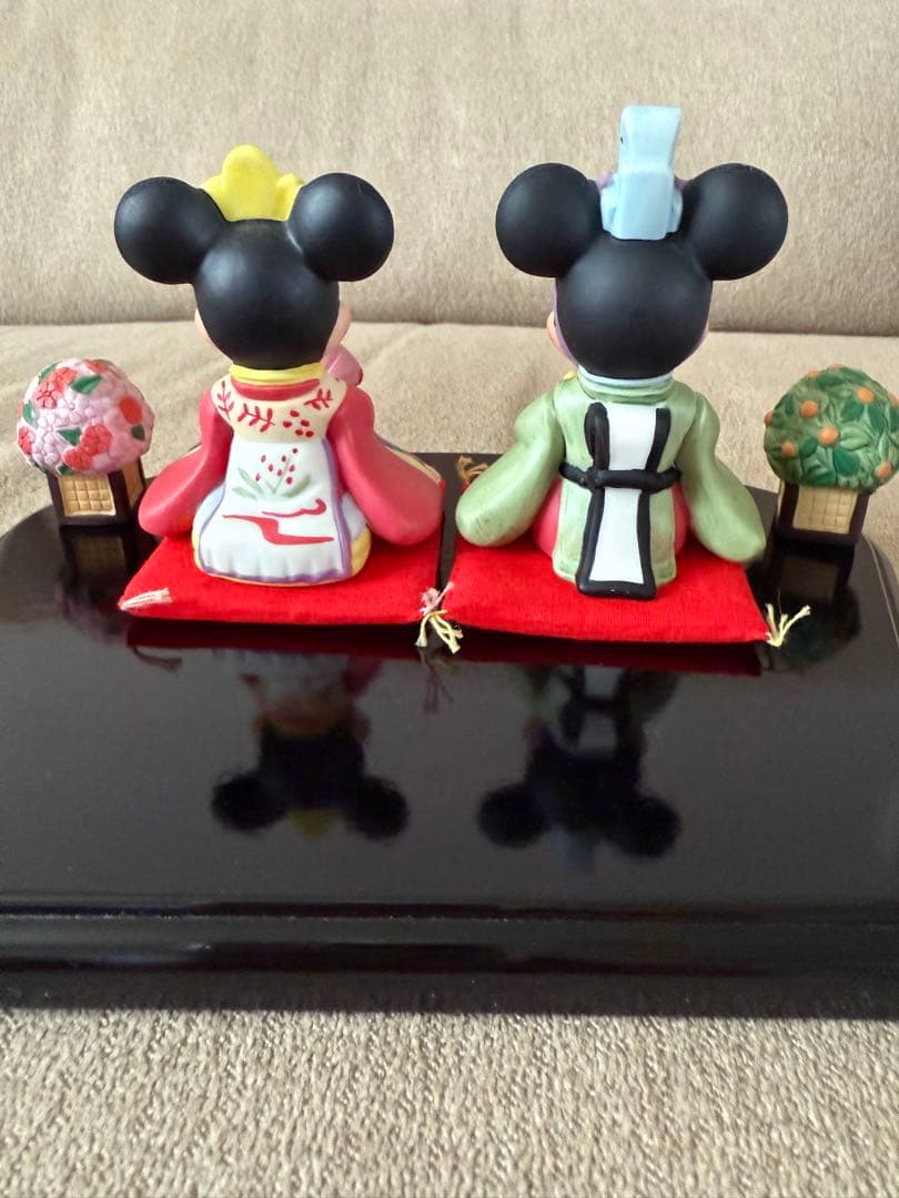 【お雛祭り】ディズニー陶器雛飾り お内裏様・三人官女 ・五人囃子