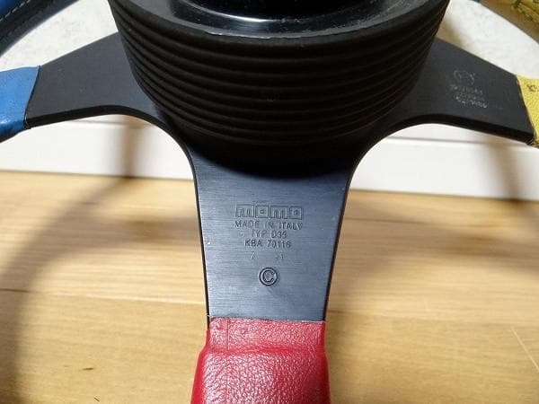 イタリア製 MOMO ベネトン F1 ステアリング ハンドル 旧車 アメ車