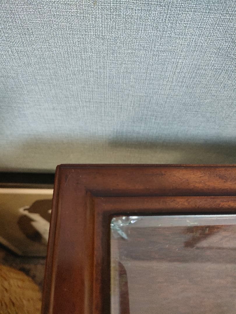 【徳田家具製作所】デスク／官庁・議事堂納入実績メーカー｜ガラス天板・高級家具