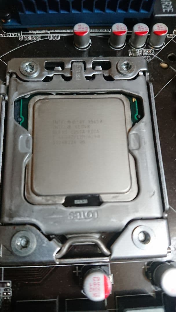 ASUS P6T マザーボード + Xeon X5650 +24GB RAM