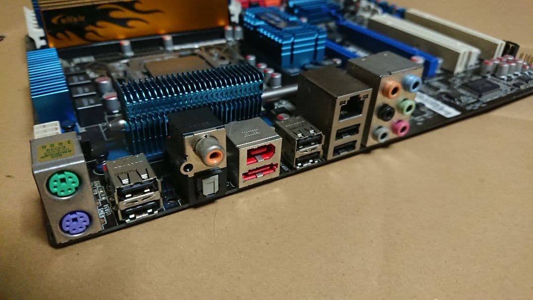 ASUS P6T マザーボード + Xeon X5650 +24GB RAM