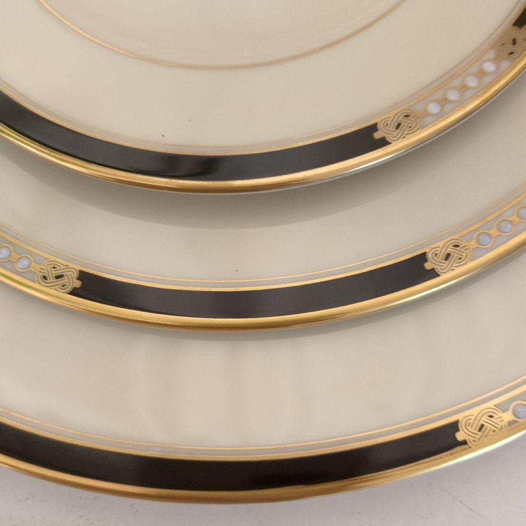 レノックス　ディナー皿、中皿、パン皿セット4セットずつ計12枚（収納ケース付）